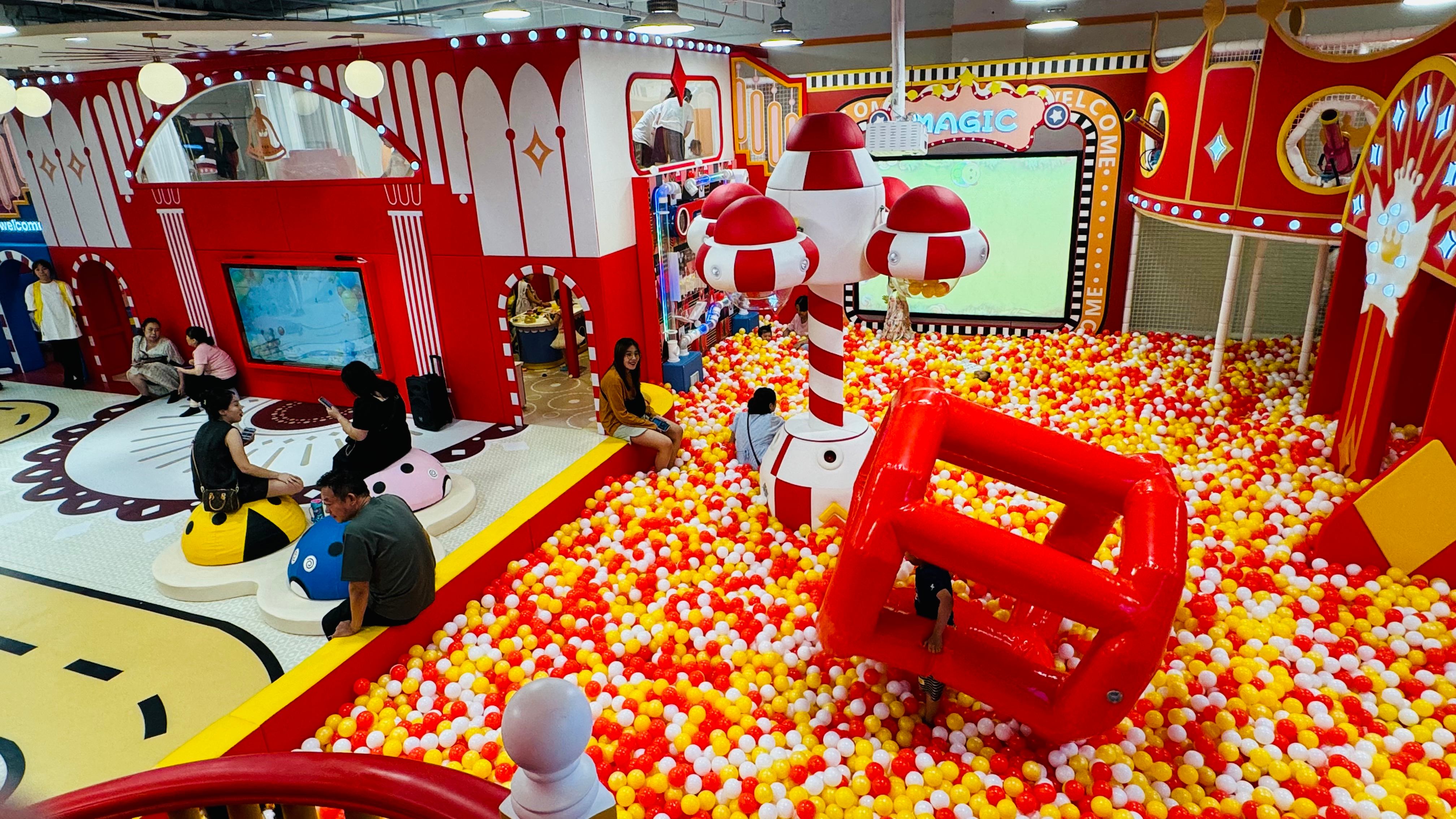 山西临汾宝贝王-胡桃夹子儿童主题乐园 · 项目案例